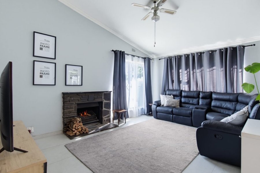 3 Bedroom Property for Sale in Bonny Brook Western Cape